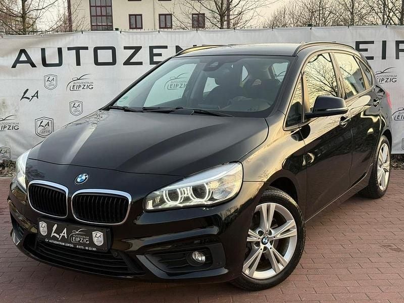 Gebraucht BMW 220 Active Tourer Advantage 192 PS (141 kW) 2015 Schwarz Van / Kleinbus