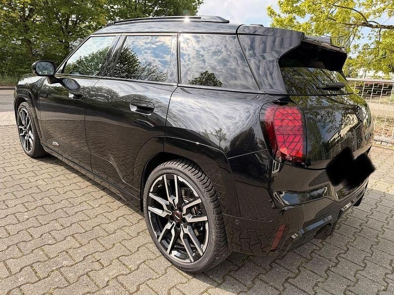 Second-hand Mini Aceman 160 kW (218 CP) 2025 Negru SUV