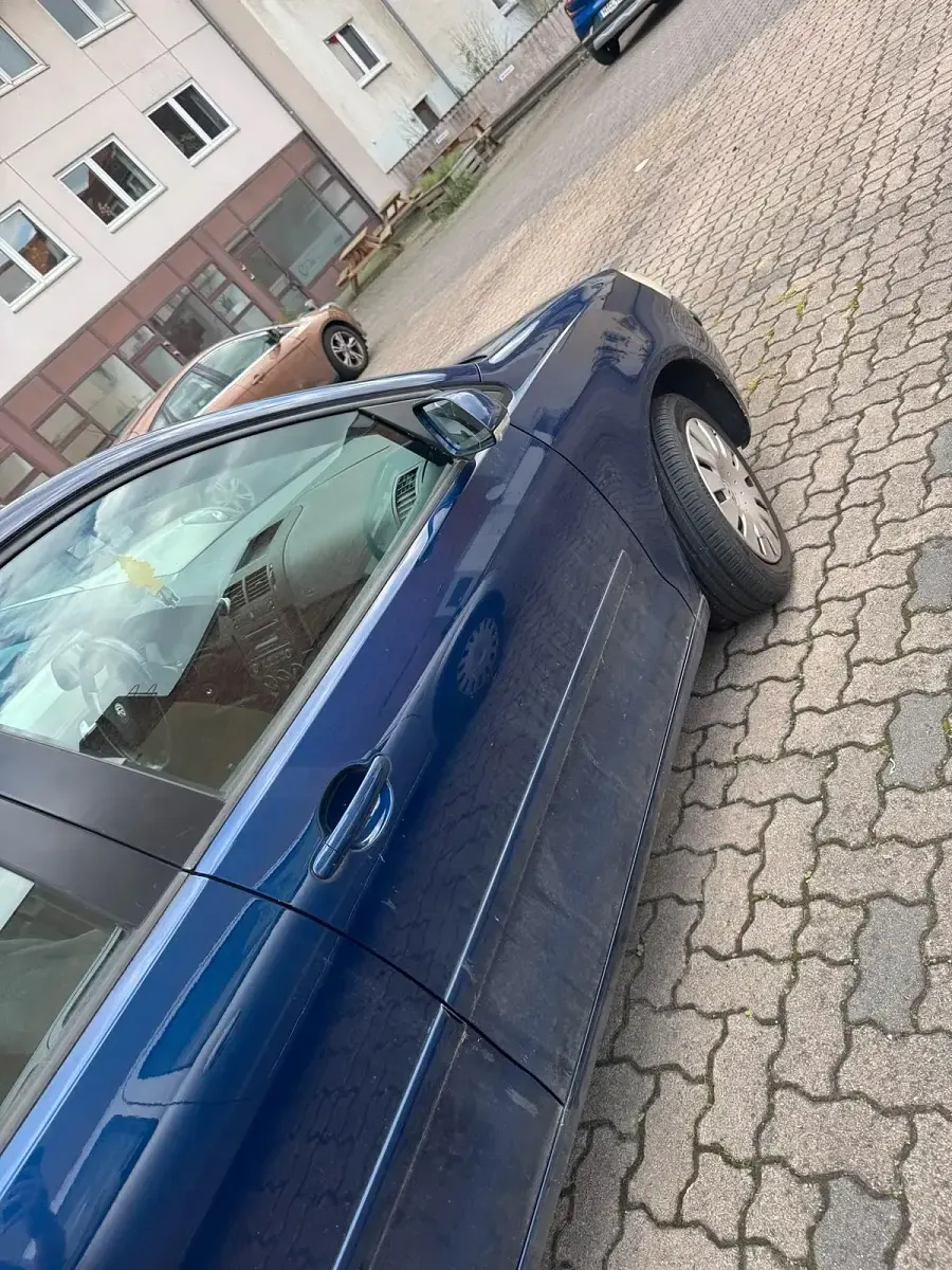 Gebraucht VW Polo 65 PS (47 kW) 2007 Blau Kleinwagen