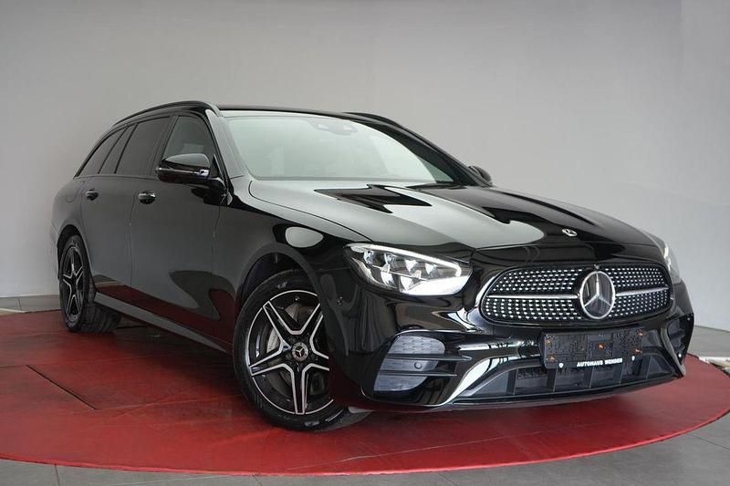 Schwarz Gebraucht 2022 Mercedes E300 AMG Limousine | 33.990 € (Superpreis) - Bild 1/4