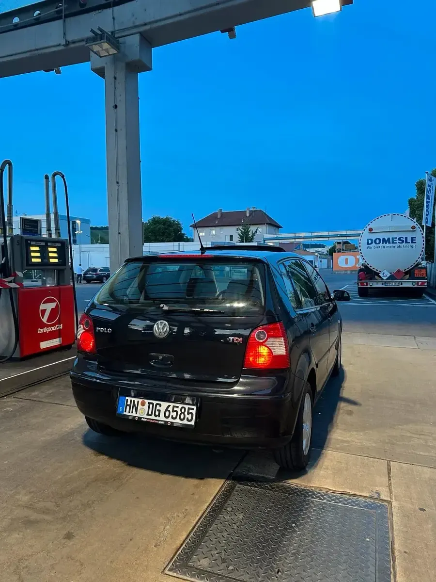 Gebraucht VW Polo 101 PS (74 kW) 2003 Schwarz Kleinwagen