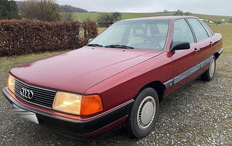Gebraucht Audi 100 87 PS (63 kW) 1985 Rot Limousine