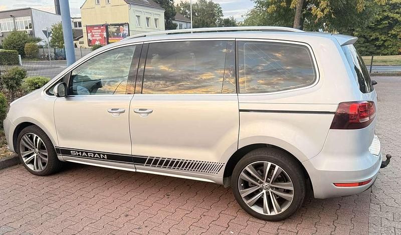 Gebraucht VW Sharan Highline 177 PS (130 kW) 2019 Silber Van / Kleinbus