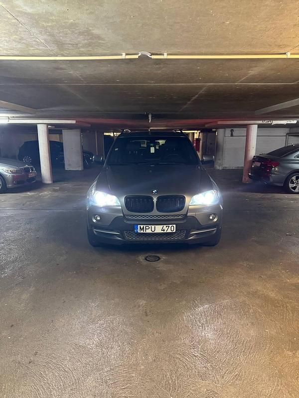 Grau Gebraucht 2008 BMW X5 SUV | 9.000 € (Fairer Preis) - Bild 1/4