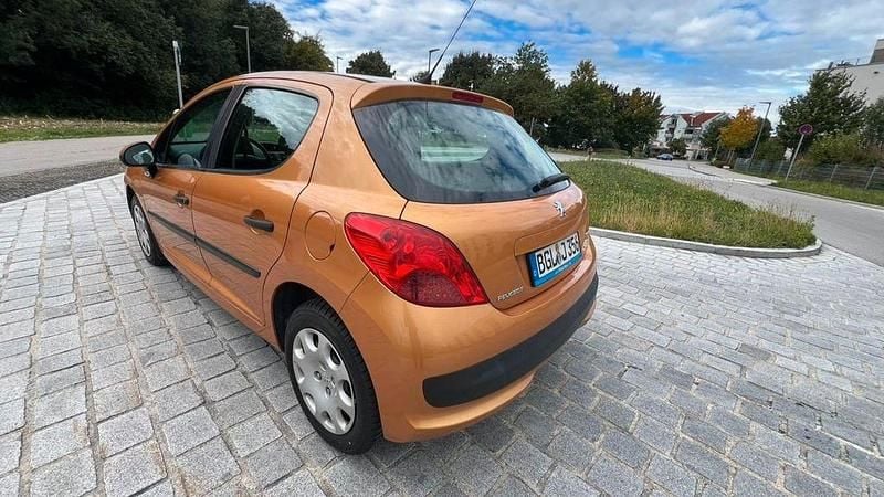 Gebraucht Peugeot 207 Filou 73 PS (53 kW) 2007 Orange Kombi