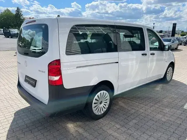 Gebraucht Mercedes Vito 136 PS (100 kW) 2022 Arktikweiß Van