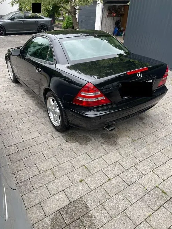 Second-hand Mercedes SLK200 163 CP (119 kW) 2001 Negru Cabrio