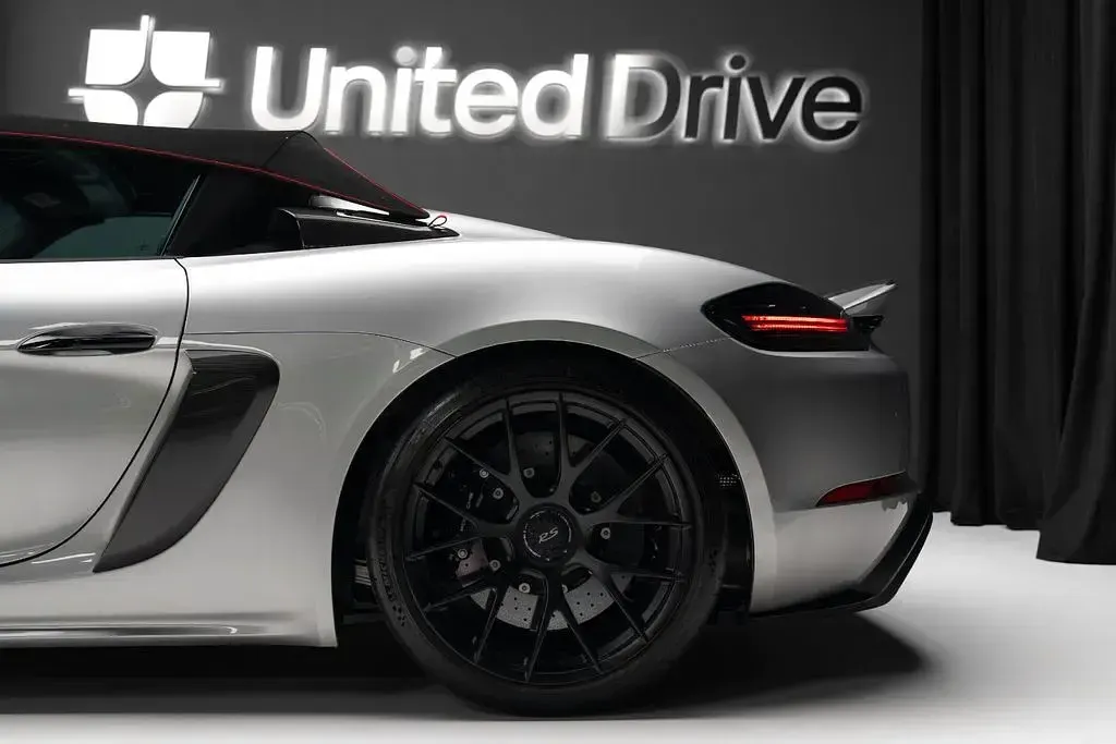 Gebraucht Porsche 718 Spyder 500 PS (367 kW) 2024 Silber Cabrio
