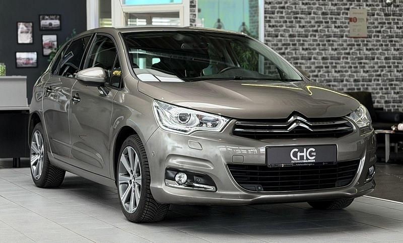 Grau Gebraucht 2016 Citroën C4 Shine Kombi | 11.790 € (Teuer) - Bild 1/4