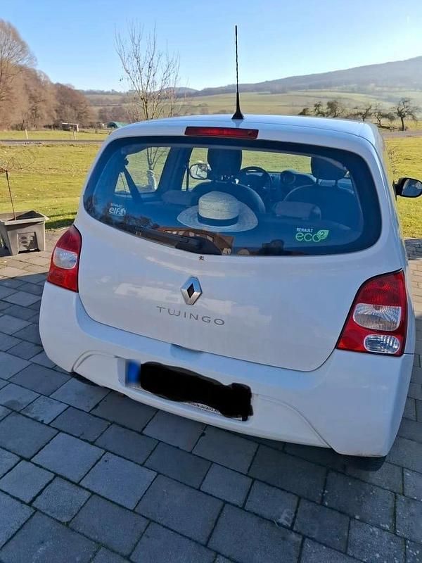 Usado Renault Twingo 64 HP (47 kW) 2011 Branco Citadino