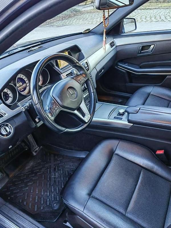 Gebraucht Mercedes E200 136 PS (100 kW) 2014 Limousine