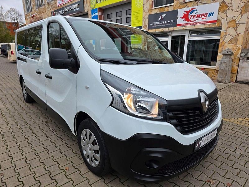 Gebraucht Renault Trafic Expression 95 PS (69 kW) 2016 Weiß Van / Kleinbus