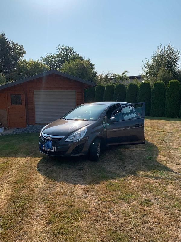 Andere farben Gebraucht 2013 Opel Corsa Kleinwagen | 1.500 € (Superpreis) - Bild 1/4