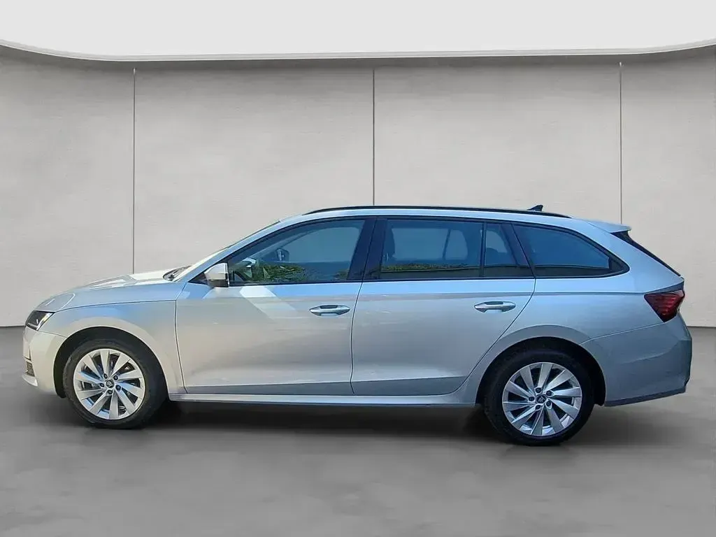 Gebraucht Skoda Octavia Selection 150 PS (110 kW) 2025 Brillantsilber metallic Kombi