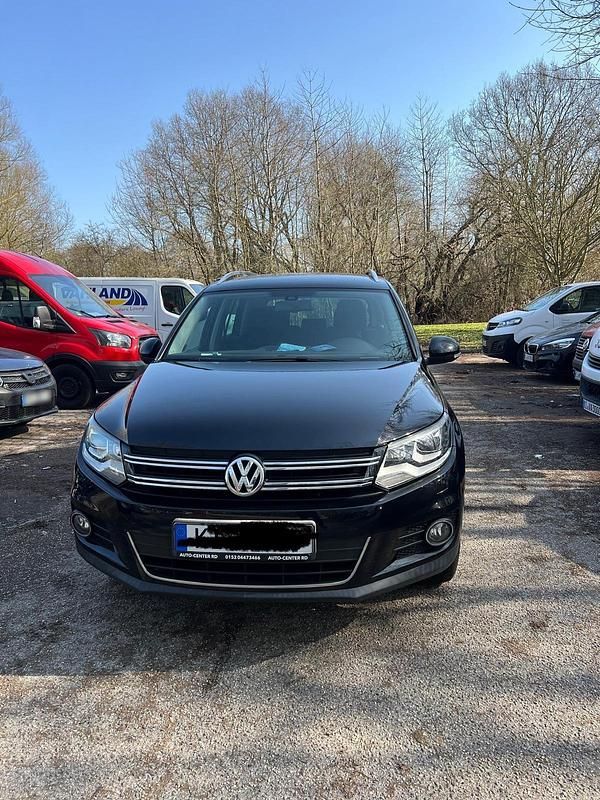 Gebraucht VW Tiguan 140 PS (102 kW) 2012 Schwarz SUV