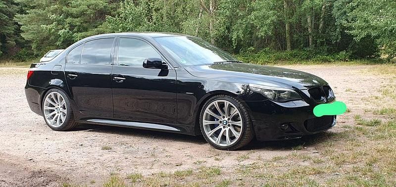 Schwarz Gebraucht 2007 BMW 535 Performance Limousine | 15.700 € - Bild 1/4