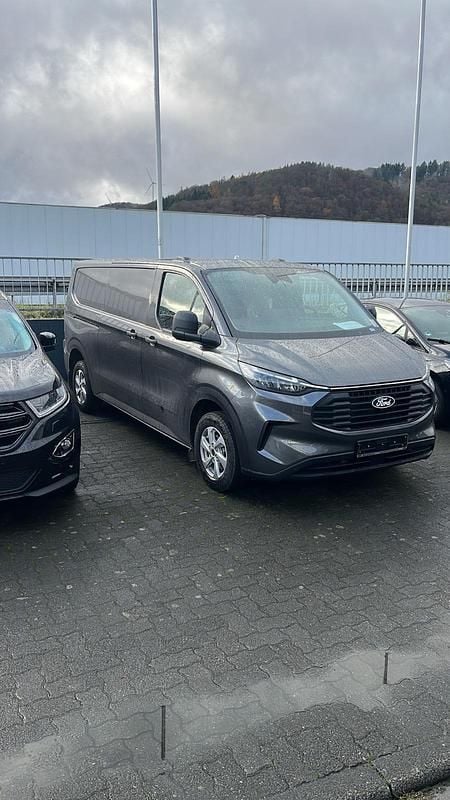 Grau Gebraucht 2023 Ford Transit Custom Van / Kleinbus | 39.999 € (Superpreis) - Bild 1/4