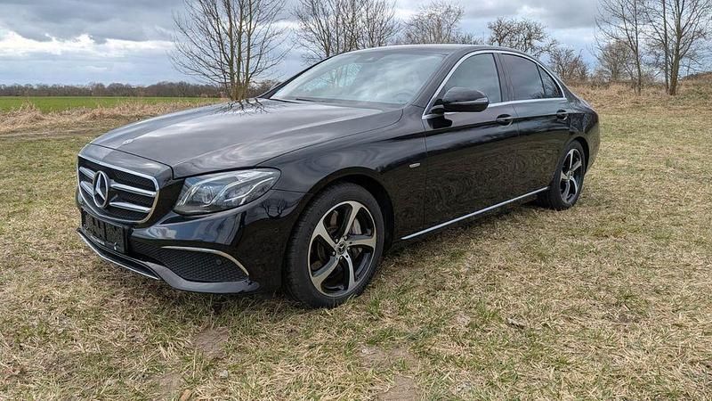 Usata Mercedes E400 340 CV (250 kW) 2019 Nero Berlina