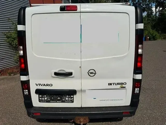 Gebraucht Opel Vivaro-e Combi 125 PS (91 kW) 2019 Weiß Van / Kleinbus