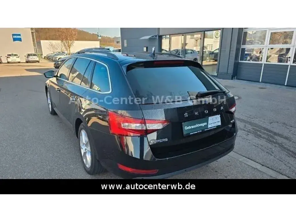Gebraucht Skoda Superb Ambition 200 PS (147 kW) 2023 Schwarz Kombi