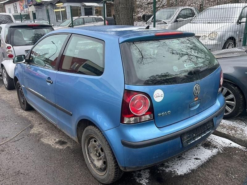 Gebraucht VW Polo Comfortline 60 PS (44 kW) 2006 Blau Kleinwagen