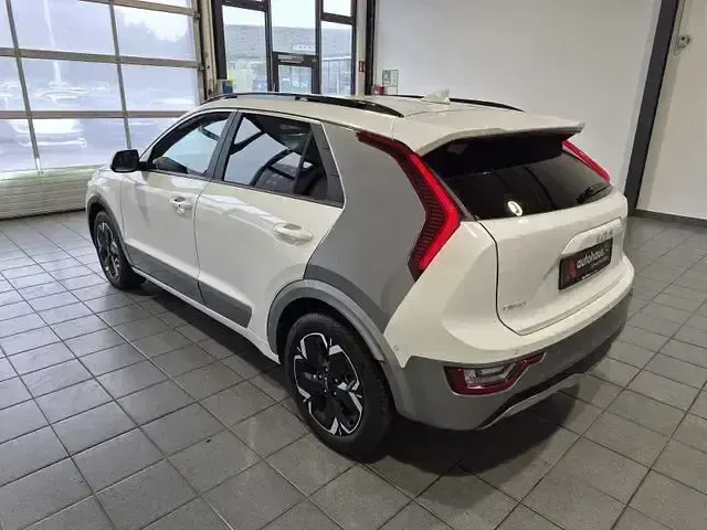 Gebraucht Kia e-Niro Inspiration 150 kW (204 PS) 2024 Weiß SUV