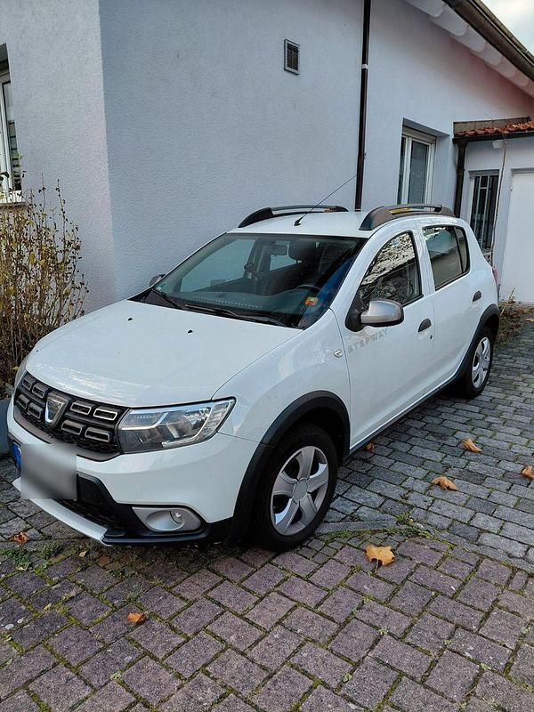 Gebraucht Dacia Sandero Prestige 90 PS (66 kW) 2017 Weiß Kleinwagen