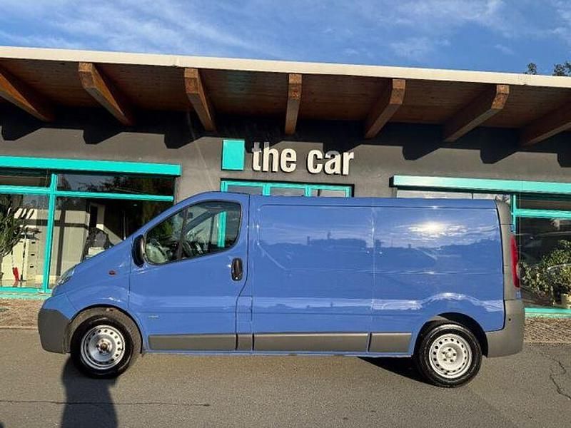Gebraucht Opel Vivaro 114 PS (83 kW) 2009 Blau Van / Kleinbus