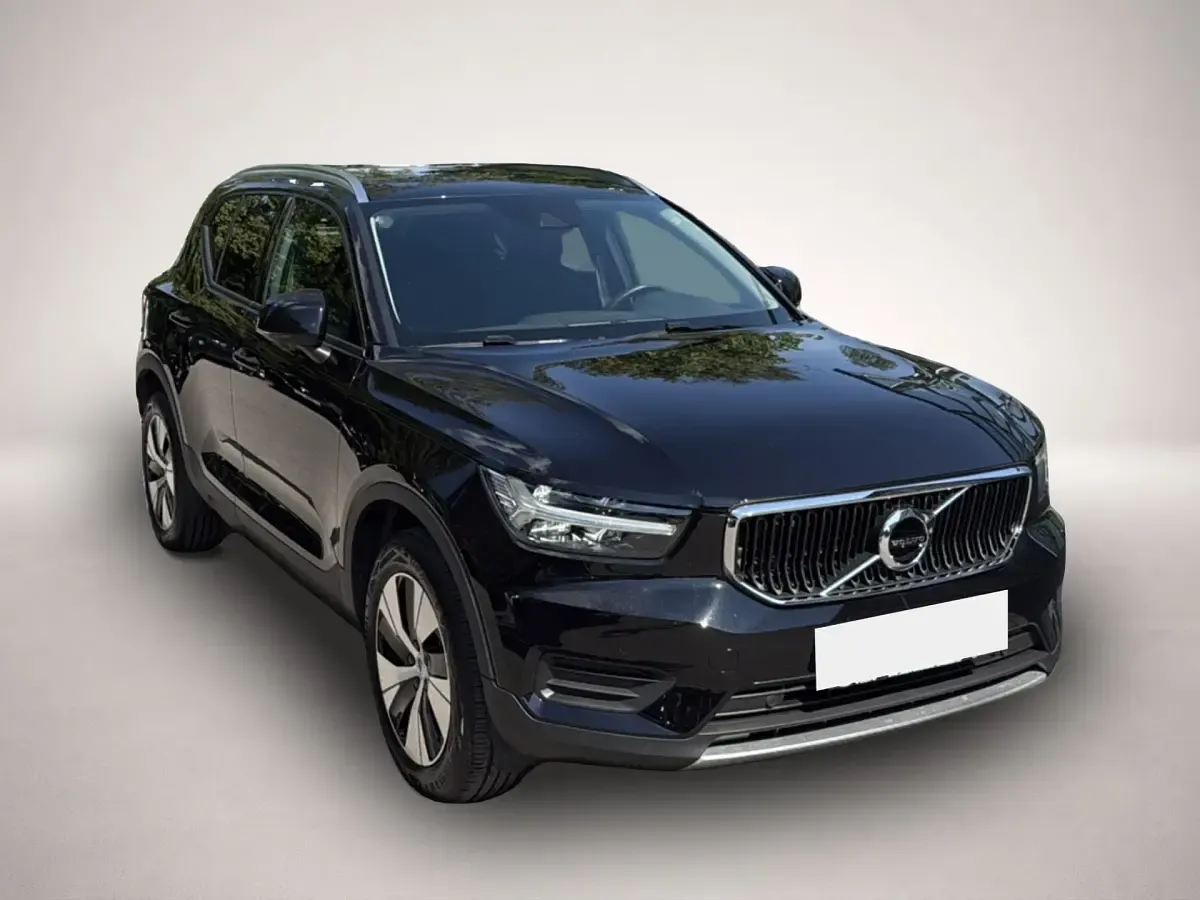 Gebraucht Volvo XC40 Core 197 PS (144 kW) 2022 Schwarz SUV
