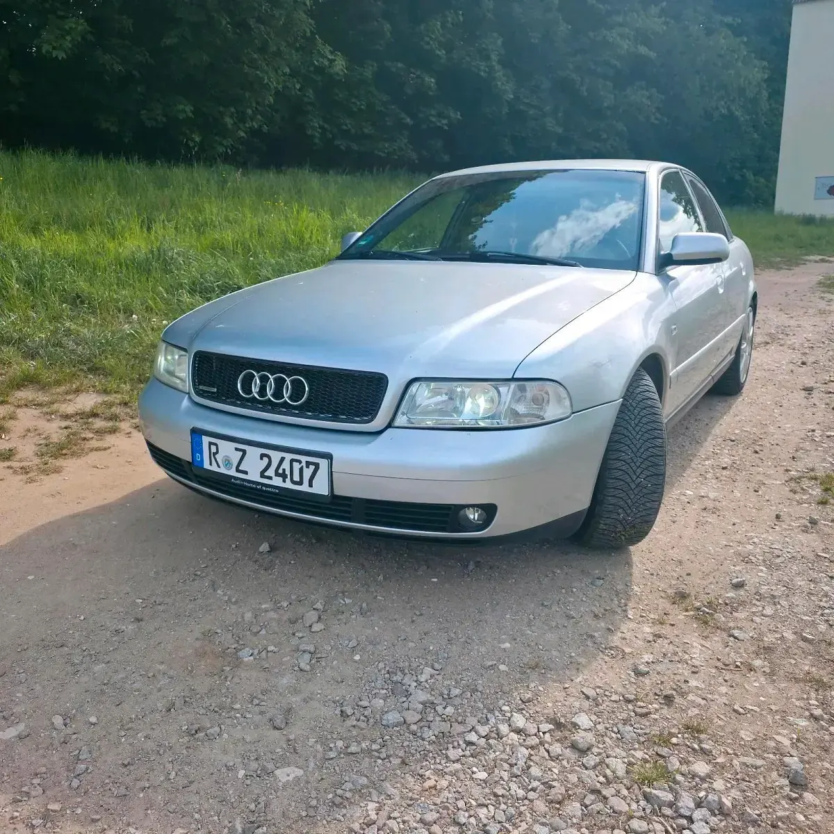 Gebraucht Audi A4 125 PS (91 kW) 1999 Silber Limousine