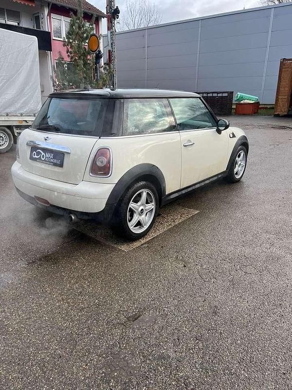 Gebraucht Mini Cooper 120 PS (88 kW) 2008 Pepper white Kleinwagen