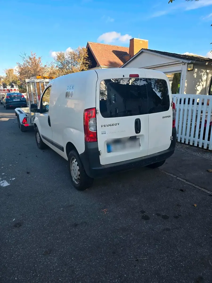 Gebraucht Peugeot Bipper 73 PS (53 kW) 2010 Weiß Van / Kleinbus