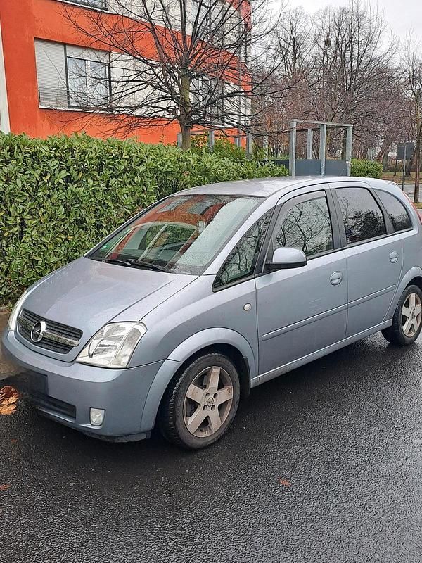 Gebraucht Opel Meriva 101 PS (74 kW) 2004 Silber Van / Kleinbus