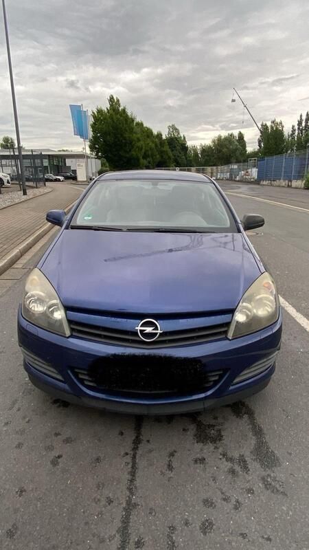 Blau Gebraucht 2005 Opel Astra GTC Coupé | 1.600 € (Teuer) - Bild 1/4