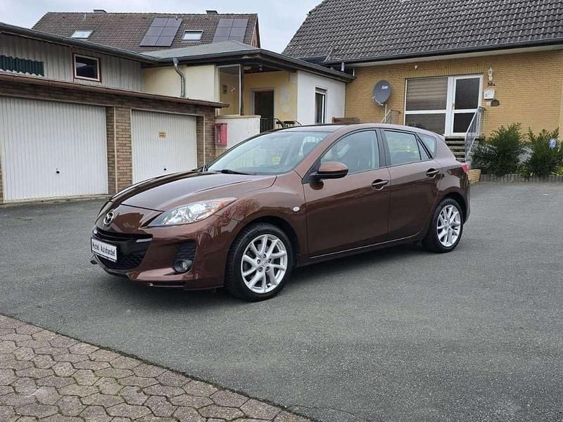 Gebraucht Mazda 3 Edition 150 PS (110 kW) 2012 Autumn bronze Kleinwagen