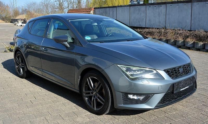 Gebraucht Seat Leon FR 140 PS (102 kW) 2013 Grau Limousine