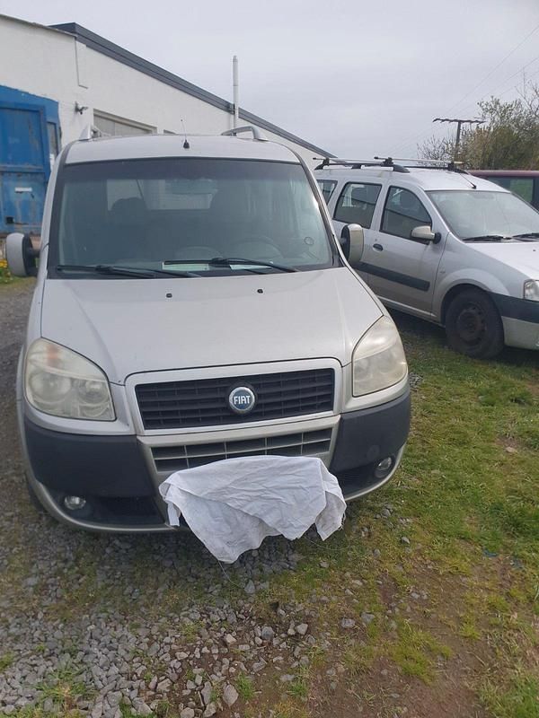 Gebraucht Fiat Doblò 2006 Silber Van / Kleinbus