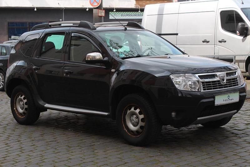 Usado Dacia Duster 105 HP (77 kW) 2011 Preto SUV