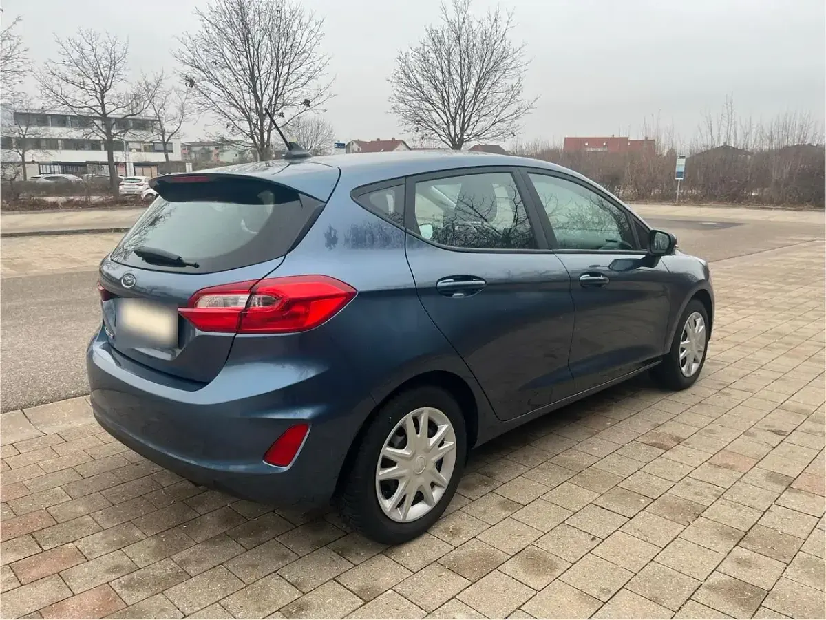 Gebraucht Ford Fiesta Cool & Connect 95 PS (69 kW) 2019 Blau Kleinwagen