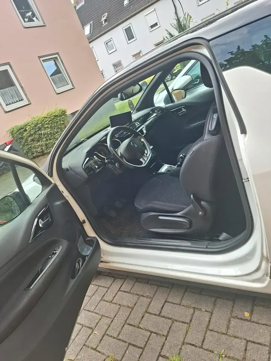 Gebraucht Citroën DS3 120 PS (88 kW) 2014 Weiß Kleinwagen