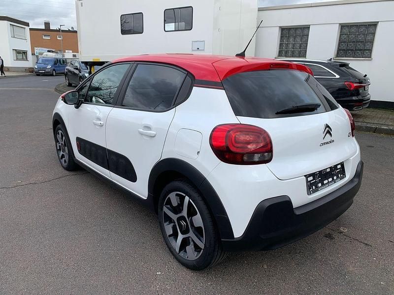 Gebraucht Citroën C3 Feel 83 PS (61 kW) 2019 Weiß Kleinwagen