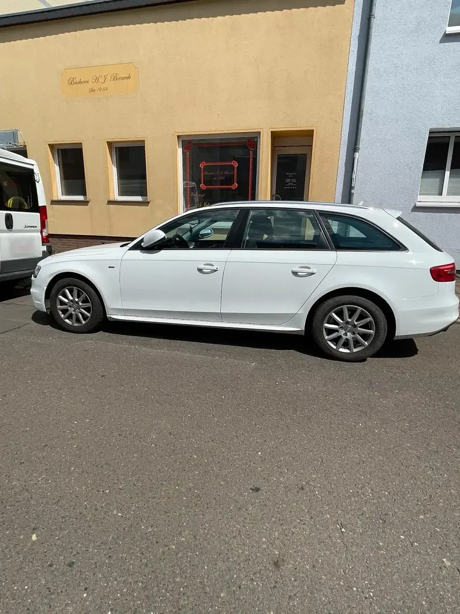 Gebraucht Audi A4 S-Line 120 PS (88 kW) 2015 Weiß Kombi