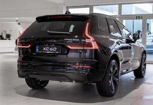 Neu Volvo XC60 Plus 455 PS (334 kW) 2025 Schwarz SUV