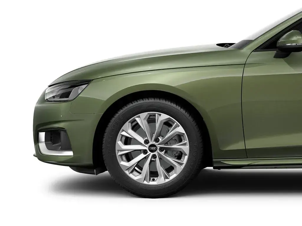 Gebraucht Audi A4 Advanced Plus 163 PS (119 kW) 2023 Distriktgrün metallic (metallic) Kombi