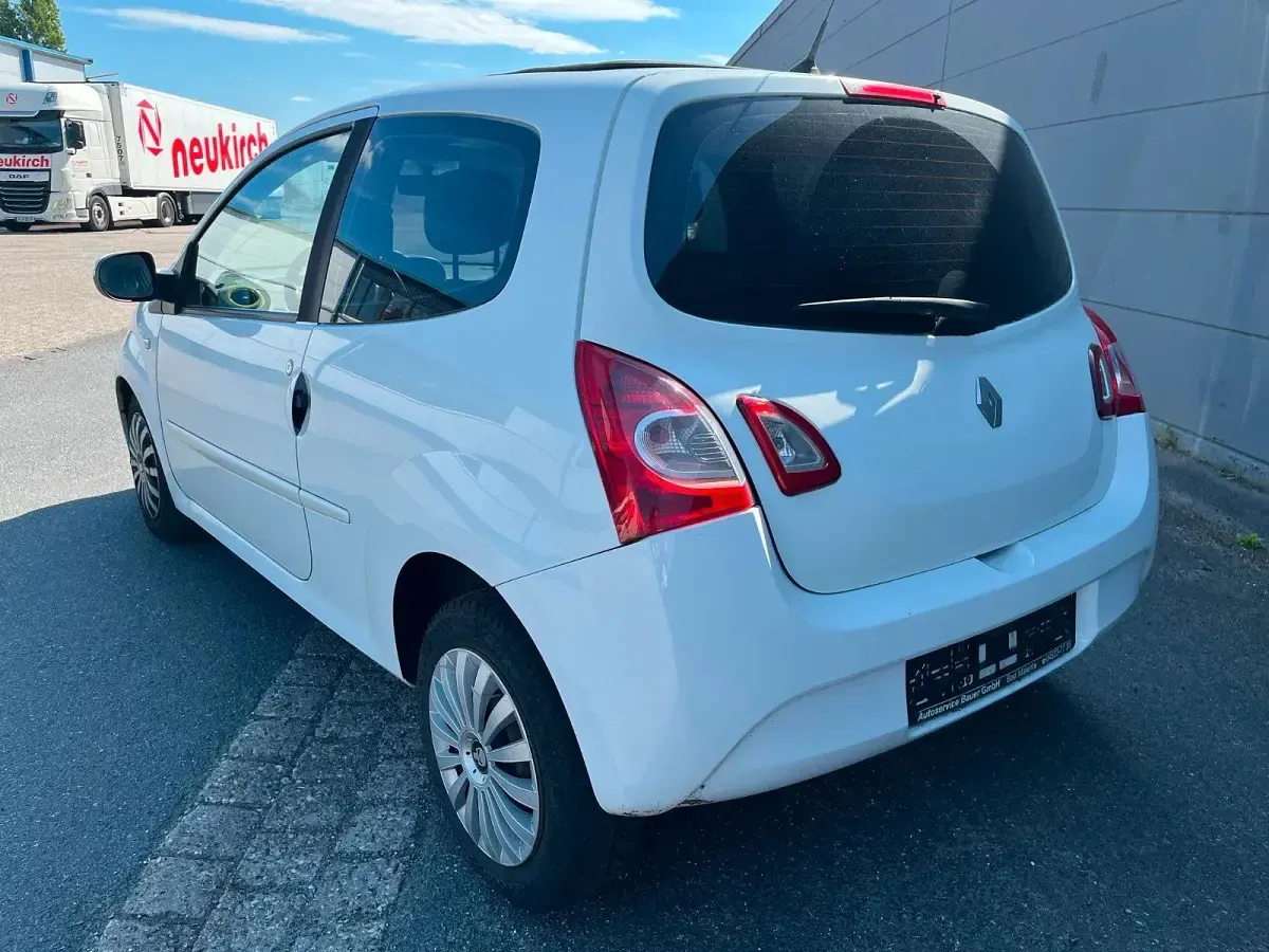 Gebraucht Renault Twingo 75 PS (55 kW) 2012 Weiß Kleinwagen