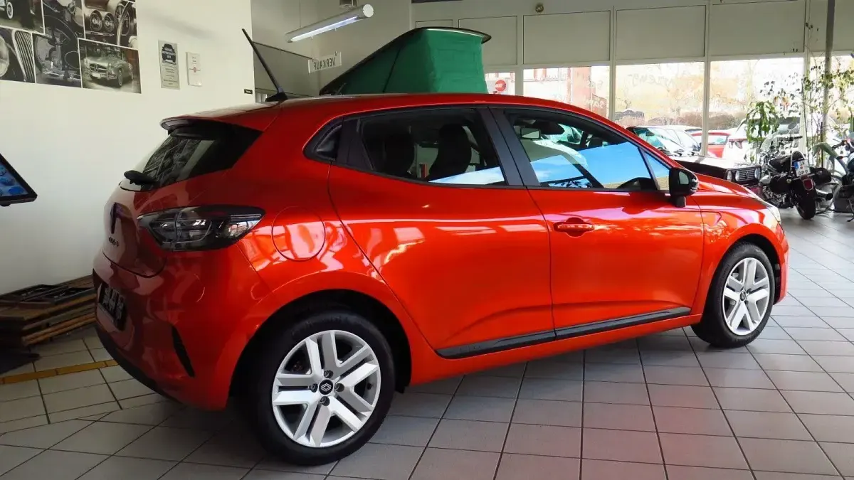Gebraucht Renault Clio V Evolution 67 PS (49 kW) 2024 Orange Limousine