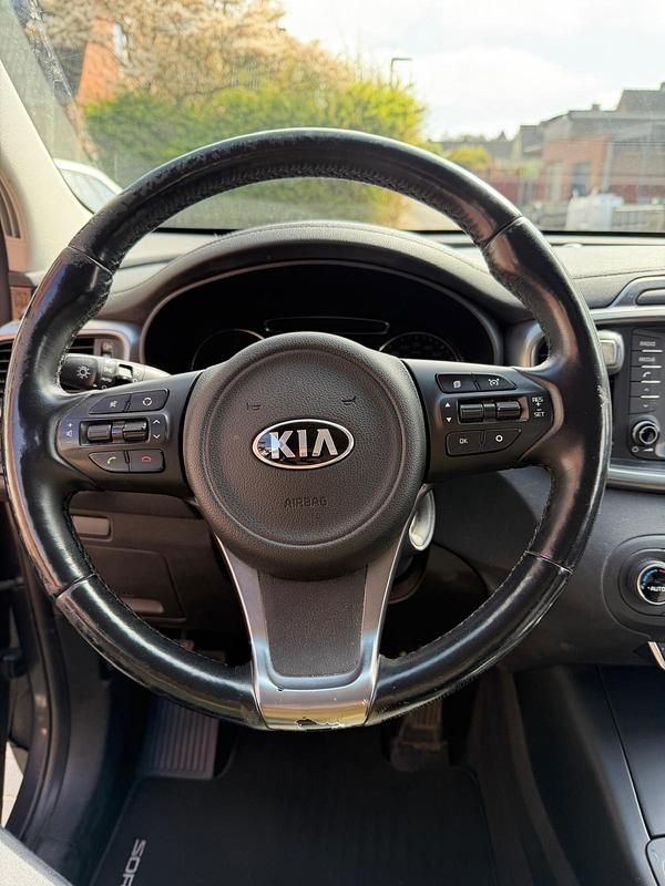 Gebraucht Kia Sorento 199 PS (146 kW) 2016 Grau SUV