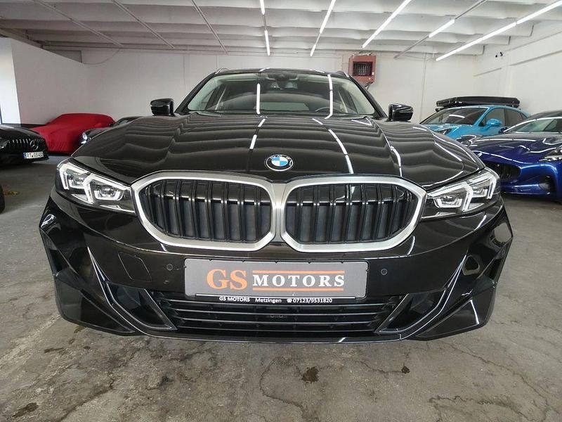 Gebraucht BMW 318 150 PS (110 kW) 2023 Schwarz Limousine