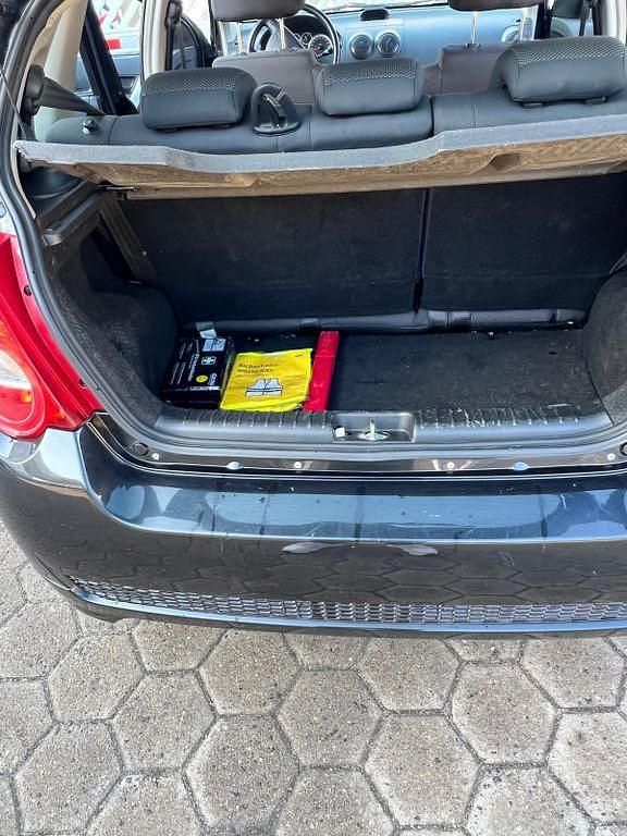 Gebraucht Chevrolet Aveo 85 PS (62 kW) 2010 Schwarz Limousine