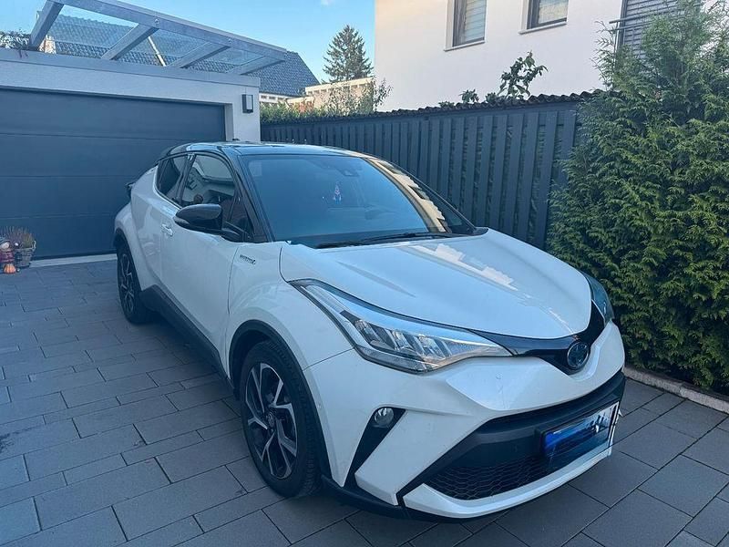 Weiß Gebraucht 2020 Toyota C-HR Team SUV | 21.000 € (Fairer Preis) - Bild 1/4